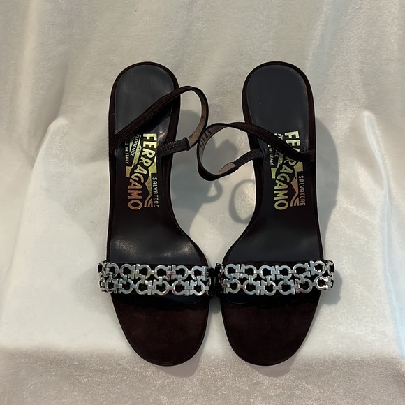 FERRAGAMO HEELS - Picture 3 of 16